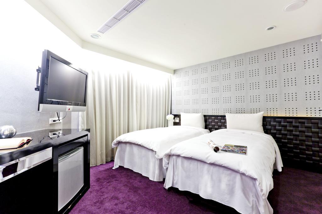 The Longstay Hotel Taipei Exterior photo