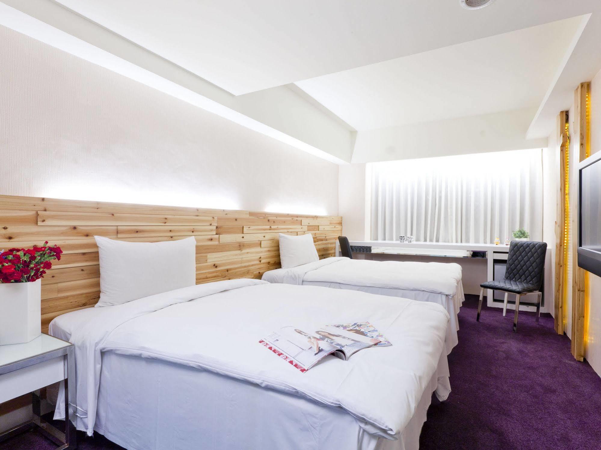 The Longstay Hotel Taipei Exterior photo