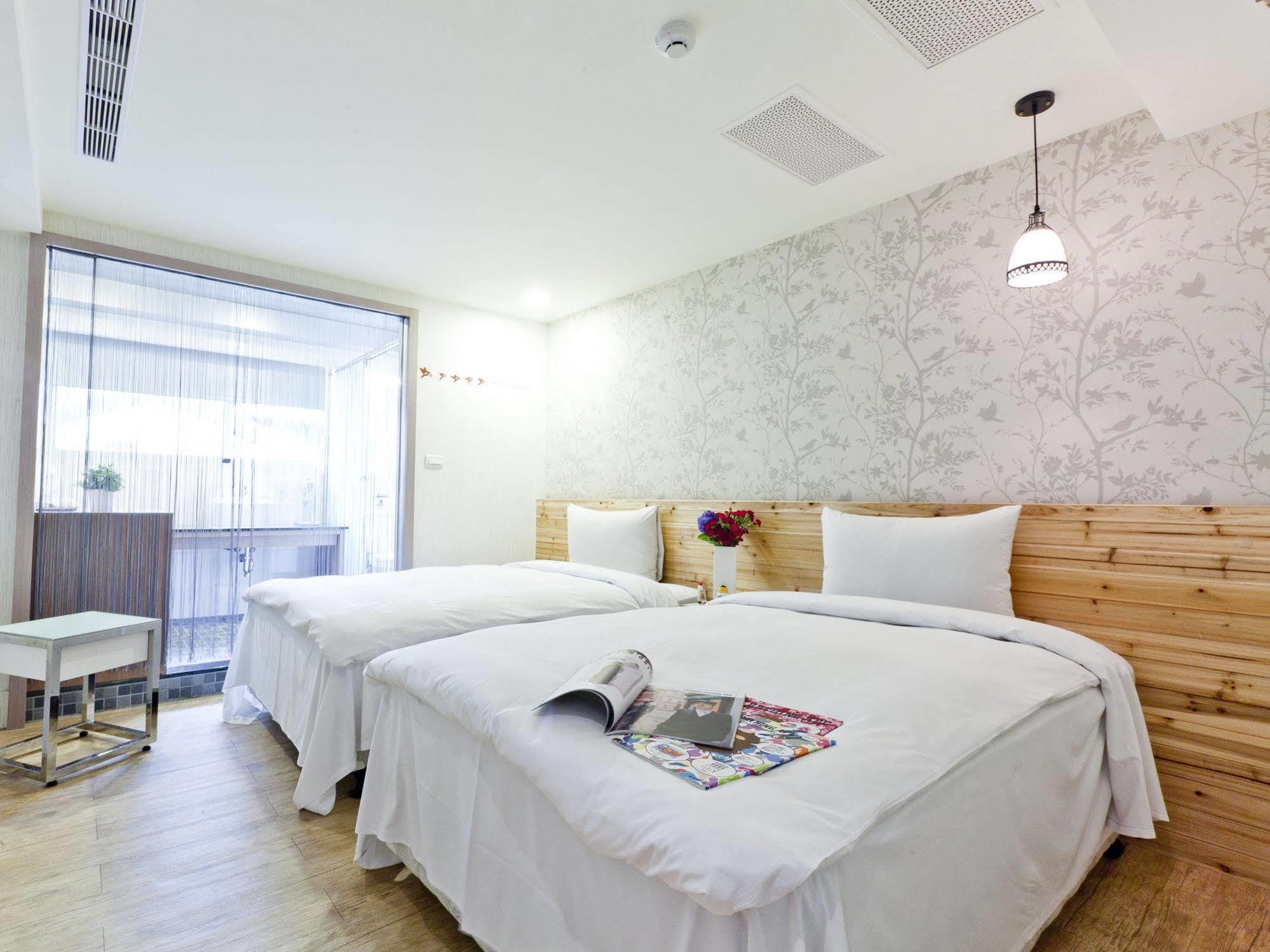 The Longstay Hotel Taipei Exterior photo