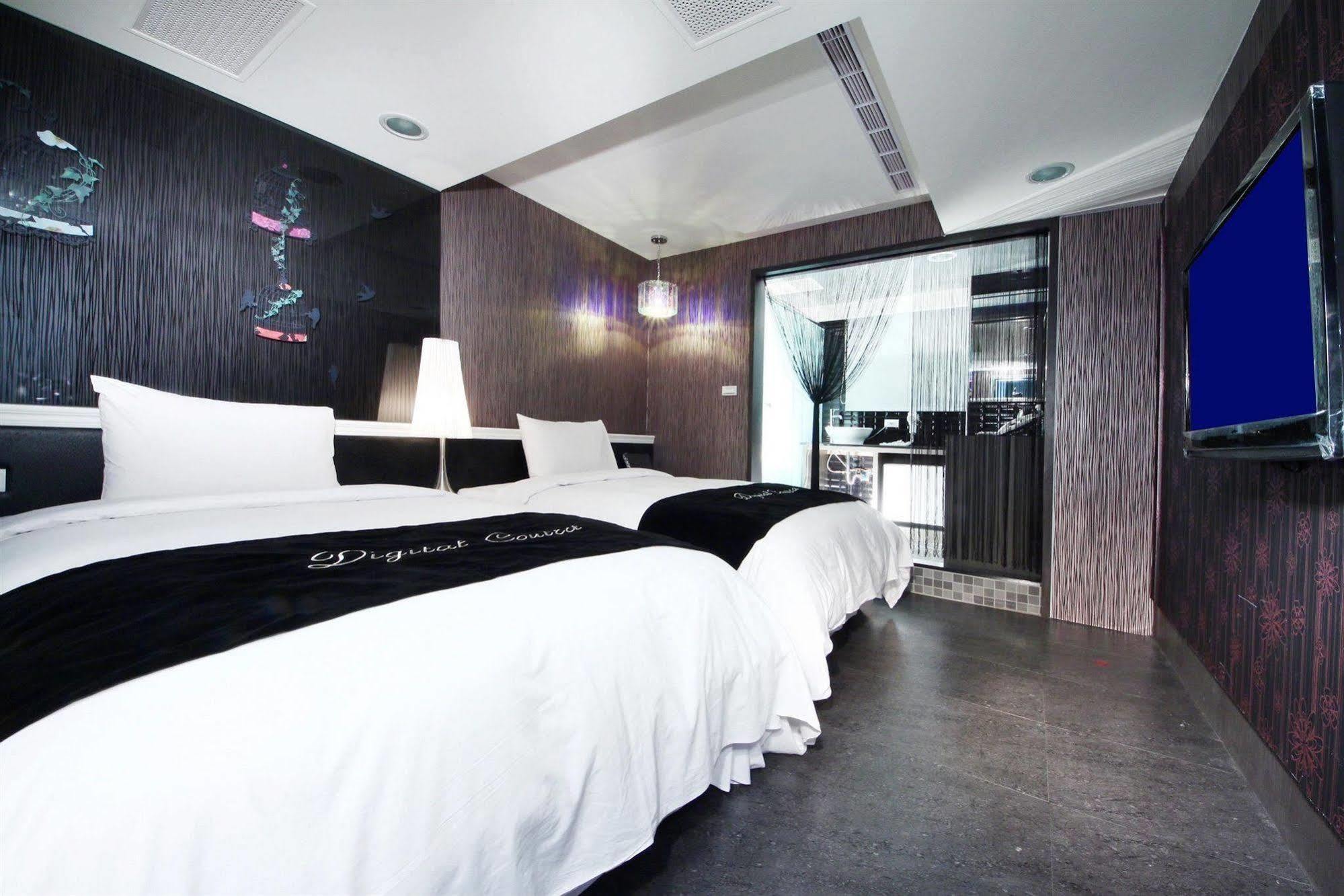 The Longstay Hotel Taipei Exterior photo