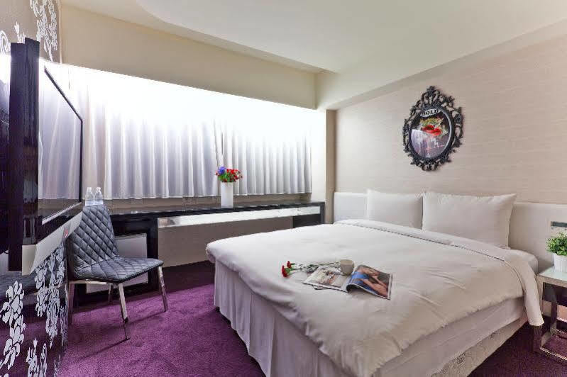The Longstay Hotel Taipei Exterior photo
